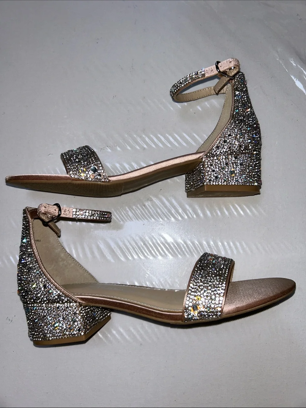 Blue by Betsey Johnson Youth Mari Rhinestone Block Heel Champagne Sandals size 4